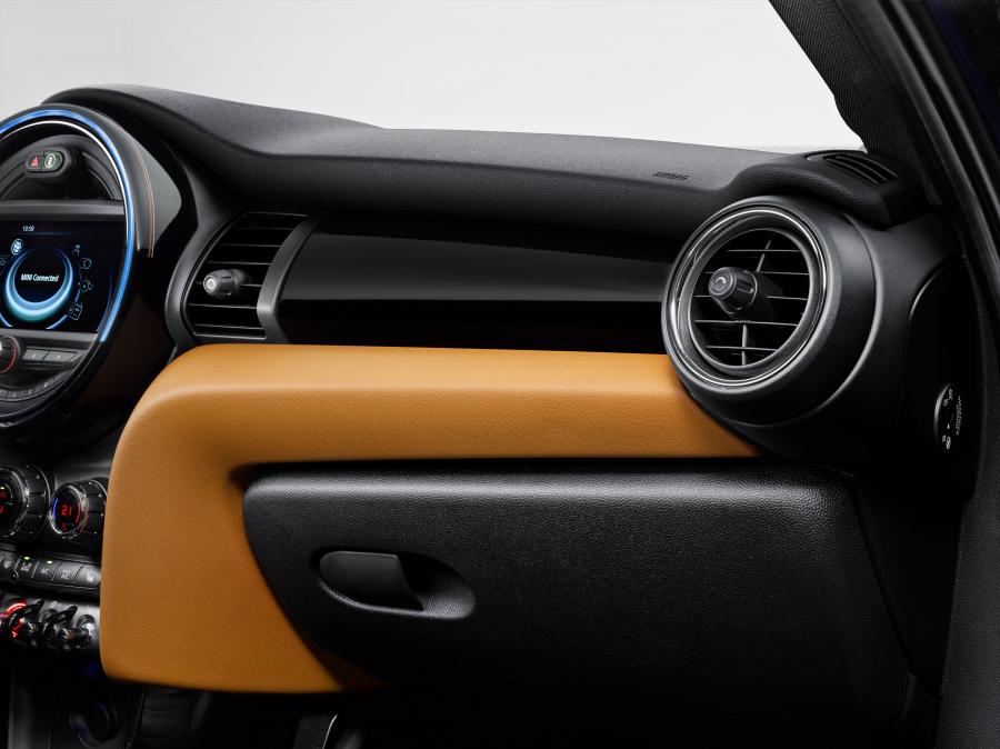  Mini Cooper S 5-Door Seven 2016 года  (фото 15 из 15)
